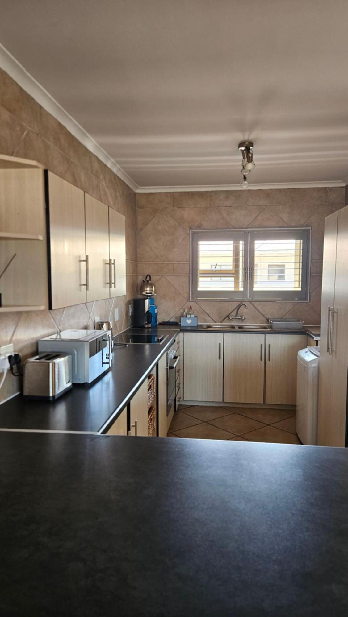 Madriko 36 Cozy Self Catering 2 Bedroom Apartment Лангебан Экстерьер фото